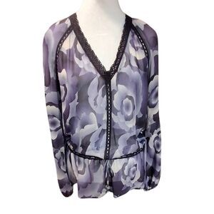Robert Graham Silk Paisley Blue & Black Trim Sleeve Top   Women Size Medium